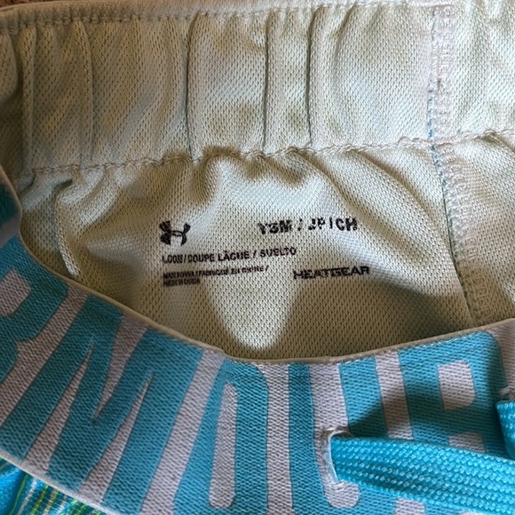 Girls Under Amour and Xersion shorts - Picture 4 of 7